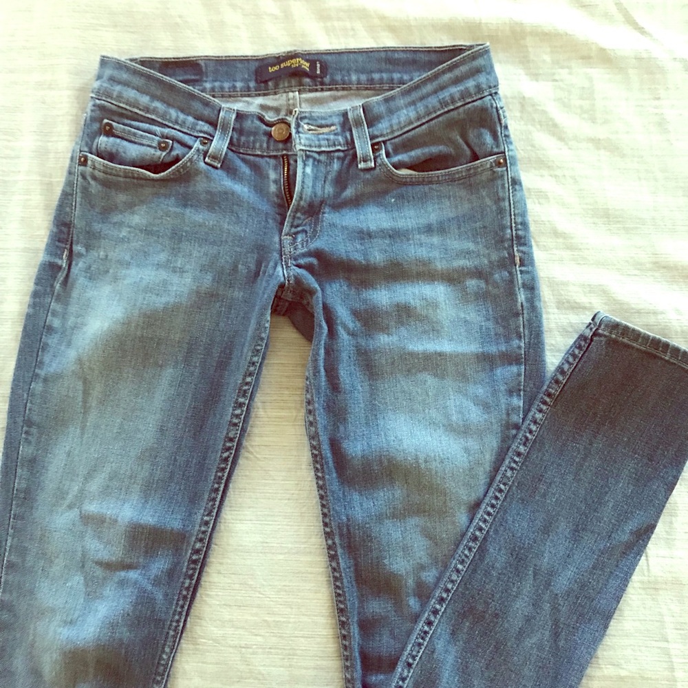 Skinny low-rise levis